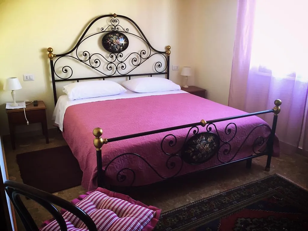 Bed&Breakfast La Casa Antica Macomer Bed & Breakfast